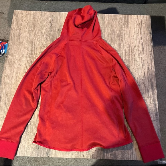 Wisconsin Badgers Under Armour Red 1848 Hoodie Men’s Medium - Picture 5 of 5